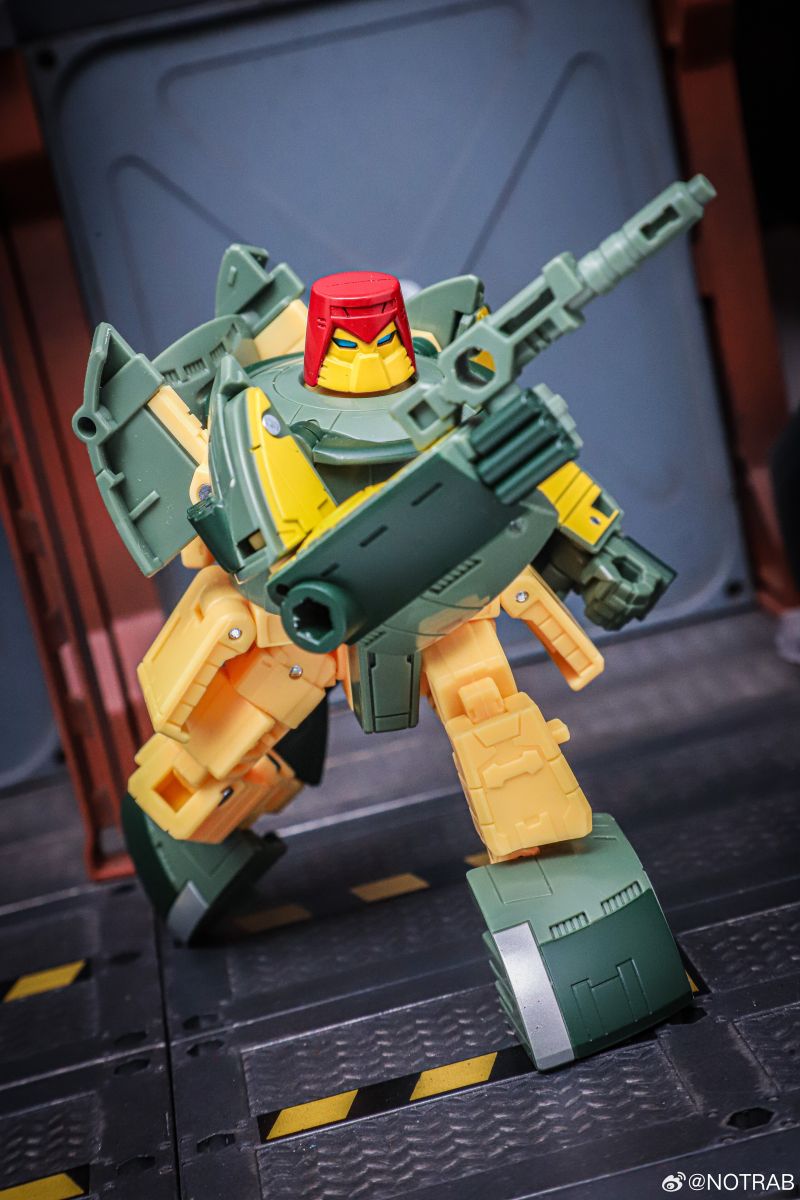 United Autobot Cosmos In-Hand Images of Transformers Legacy